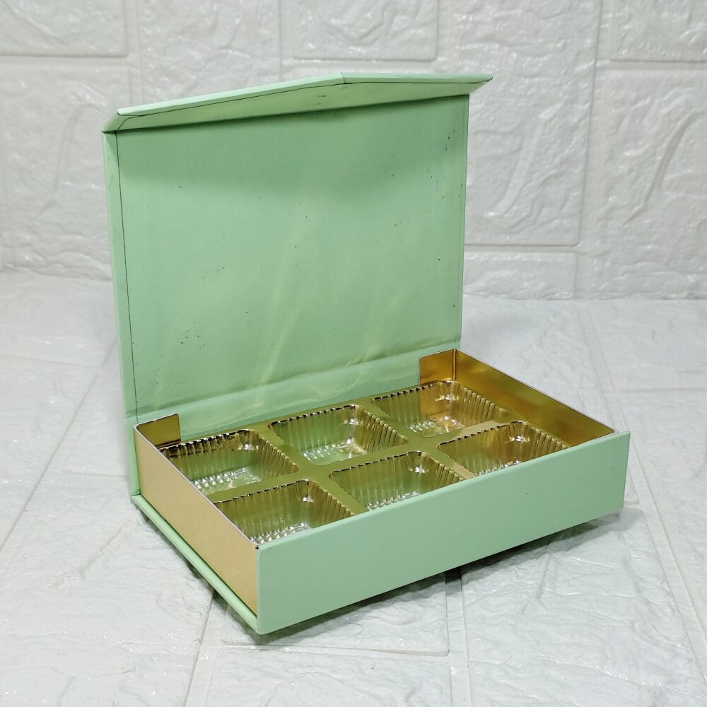 6 Cavity Green Chocolate box