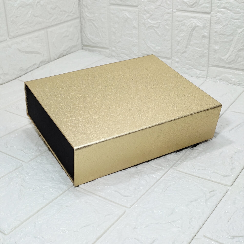 6*8*2Inch Golden Color Box