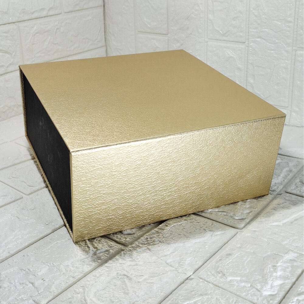 9.5*9.5*4Inch Golden Color Box